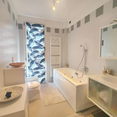 Glamour House, Comoda A Tutti I Servizi Apartment