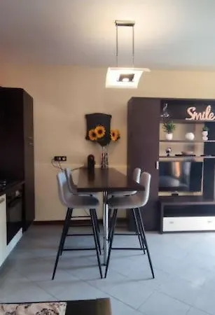 Διαμέρισμα Glamour House, Comoda A Tutti I Servizi