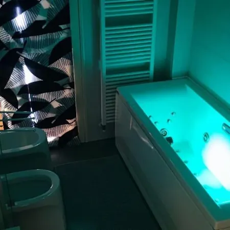 Appartamento Glamour House, Comoda A Tutti I Servizi Parma