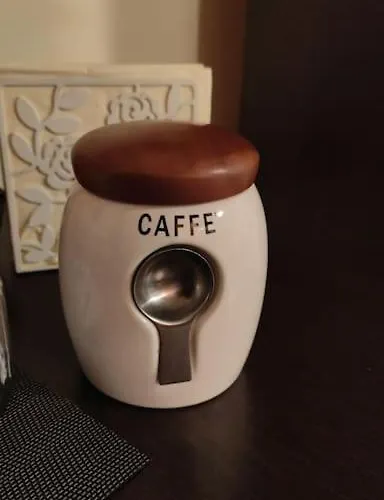 Glamour House, Comoda A Tutti I Servizi