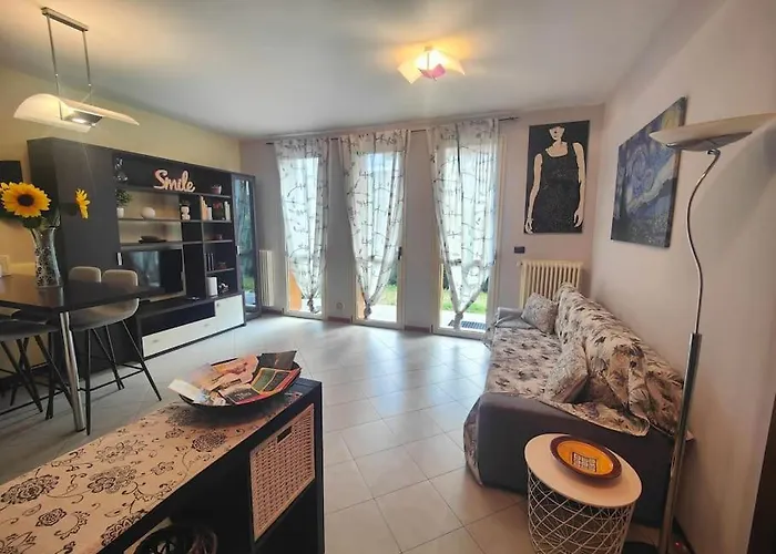 Glamour House, Comoda A Tutti I Servizi