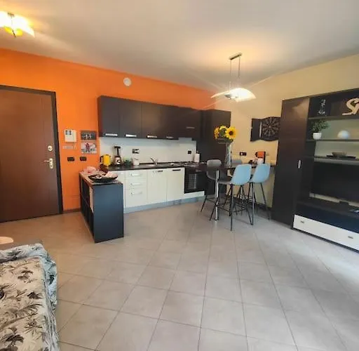 Glamour House, Comoda A Tutti I Servizi *