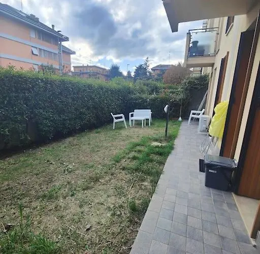 Glamour House, Comoda A Tutti I Servizi Apartament